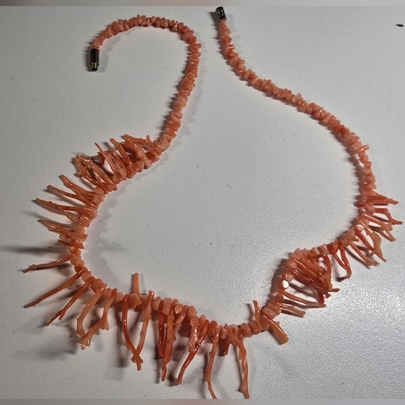 Vintage Baby Branch Coral Graduated Strand Necklace 16" - Picture 3 of 5